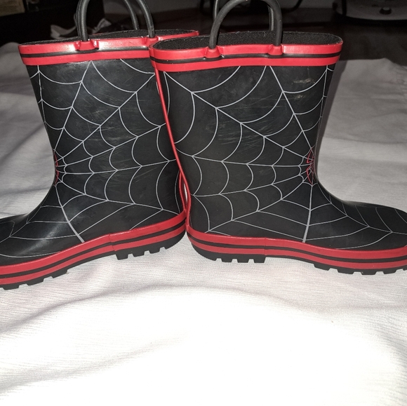 water boots, for children, size 2, from the Marvel spiderman brand - Picture 2 of 7